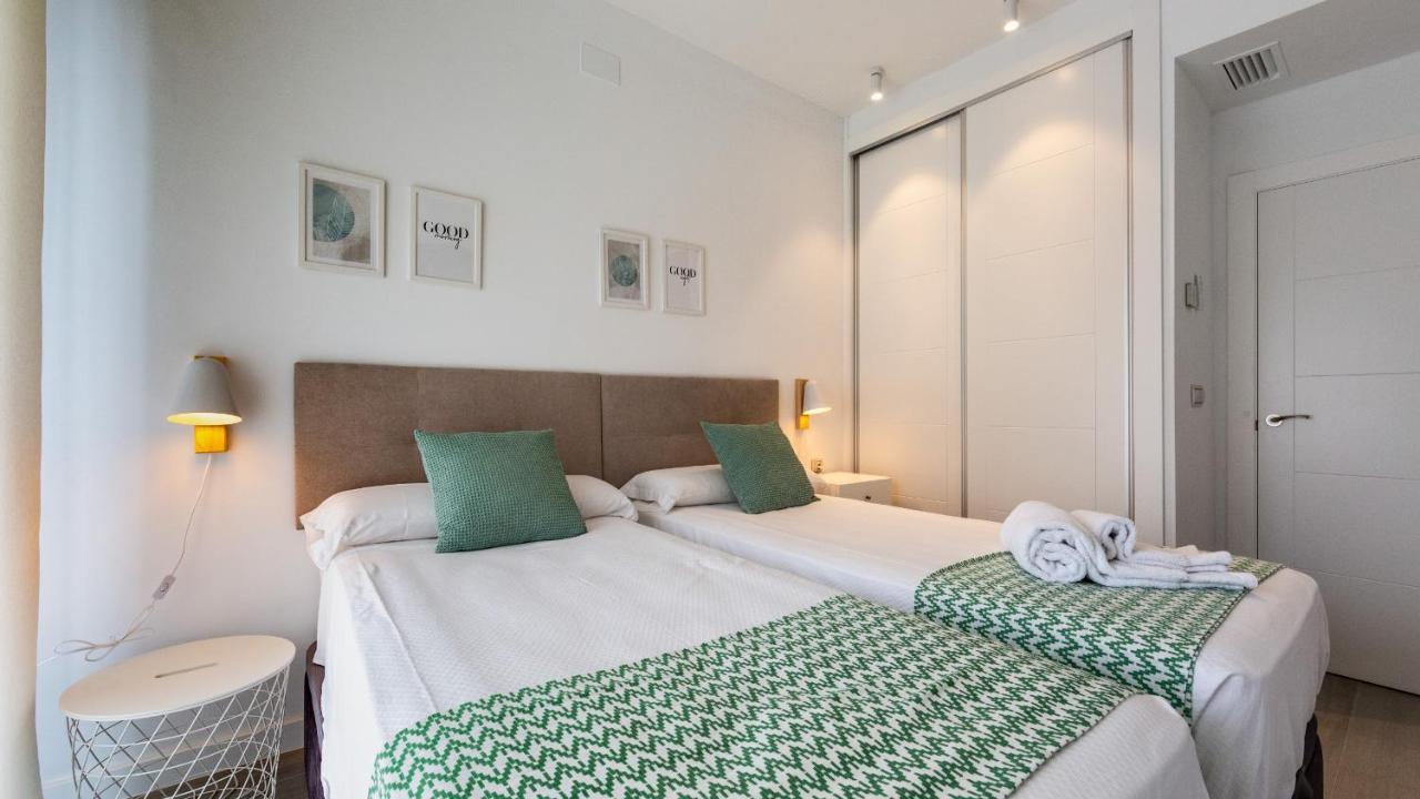 Homity Holidays - Playa Granada - Marina Golf * Motril